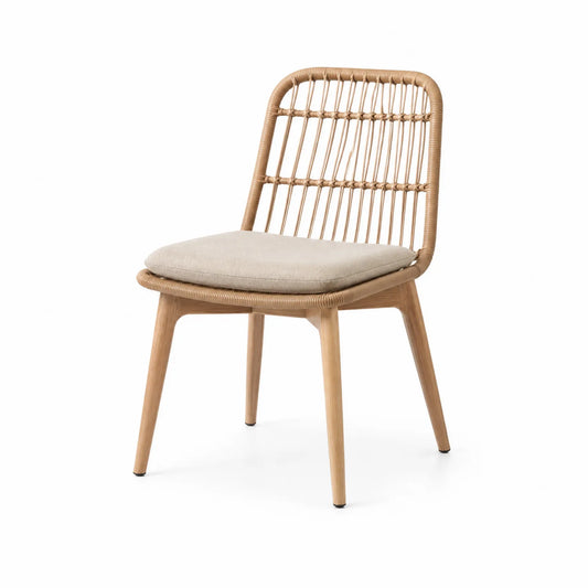 Esszimmerstuhl mit Rattan-Rückenlehne und Eichebeinen, Polyesterpolster, Beige